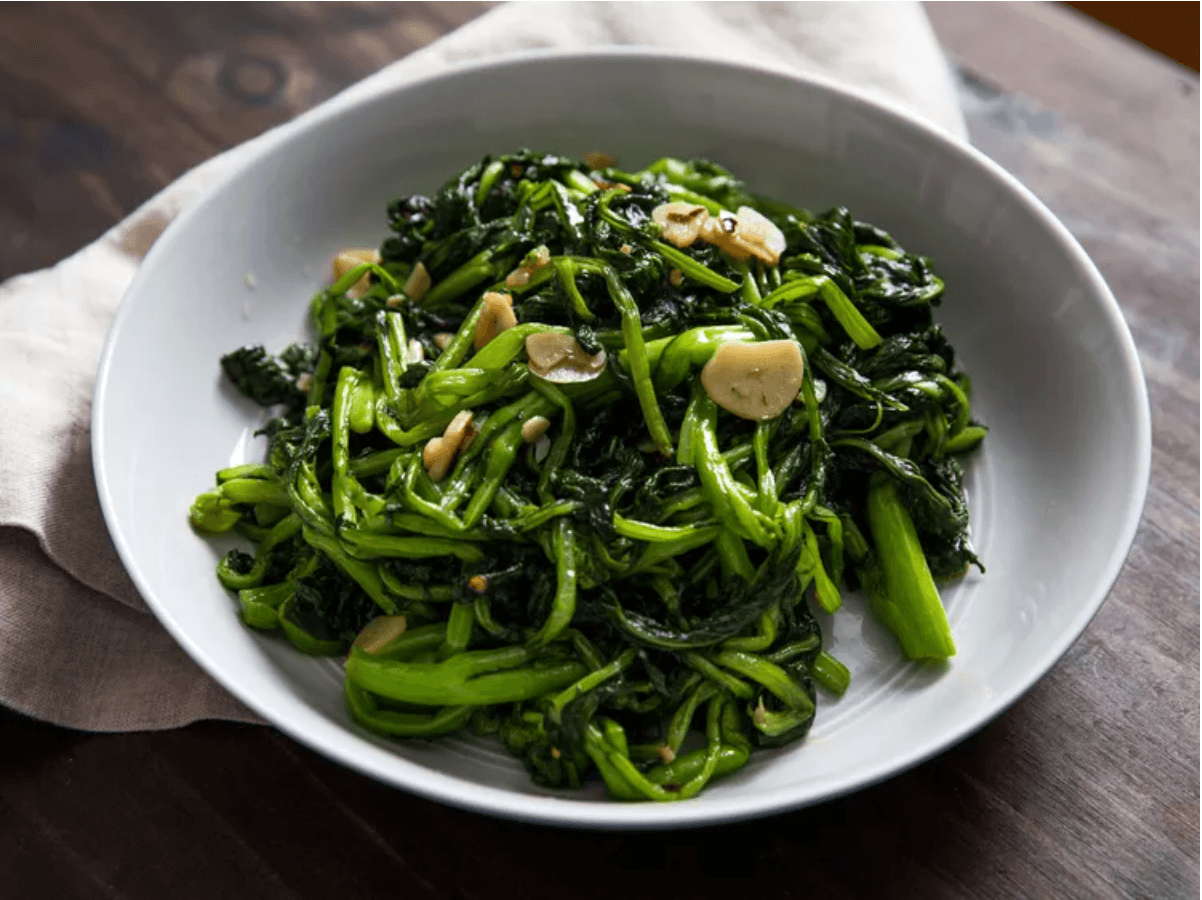Sautéed Broccoli Rabe with Garlic